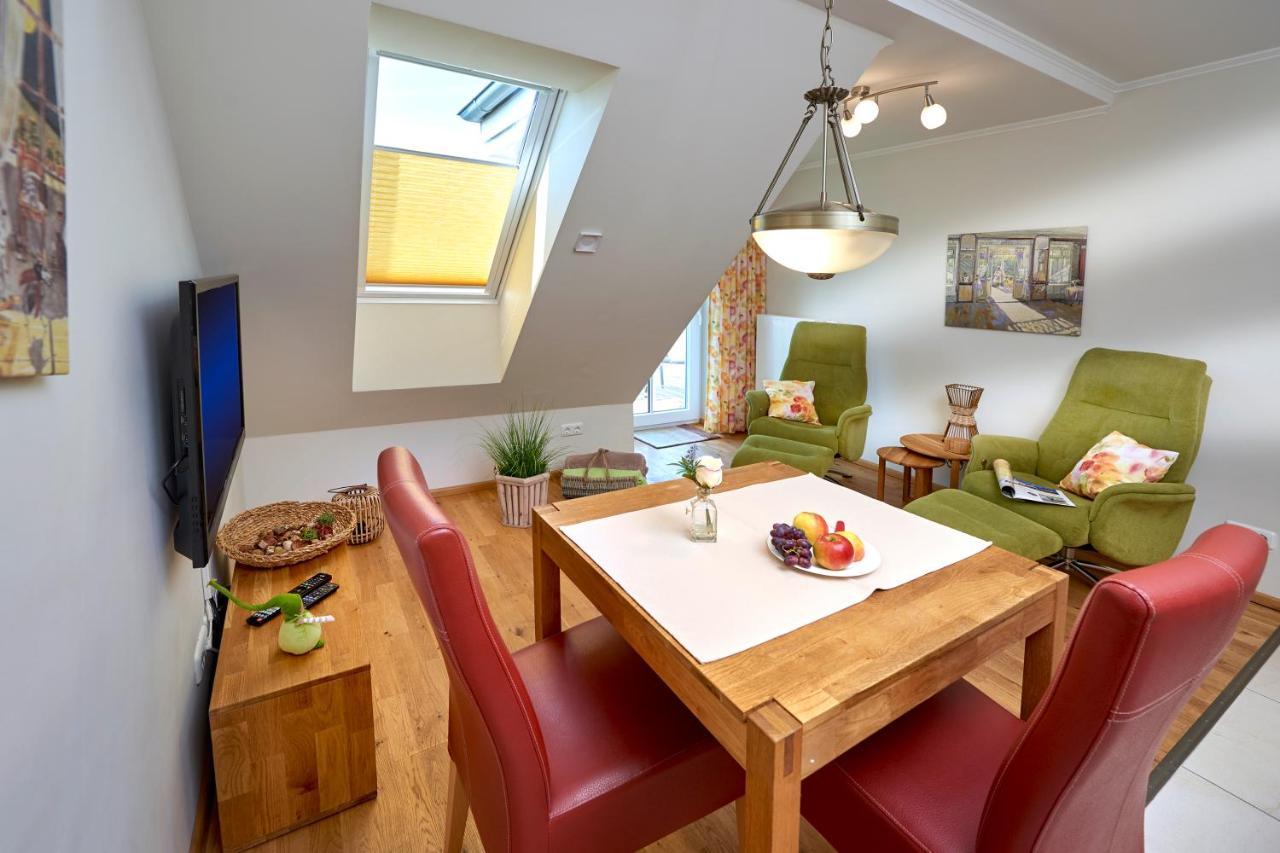 Haus Ebenezer Apartment Busum Bagian luar foto